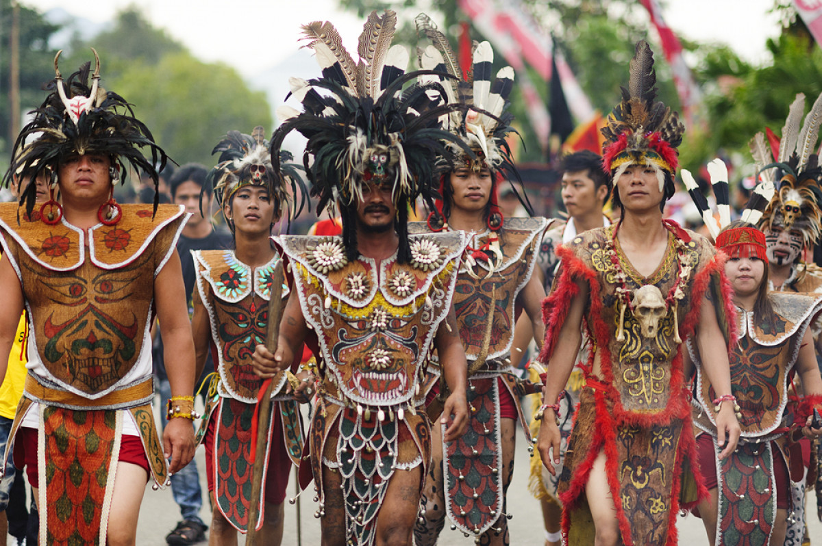 Gawai Ritual Adat Suku Dayak Iban Sebagai Wujud Rasa Syukur Atas Panen
